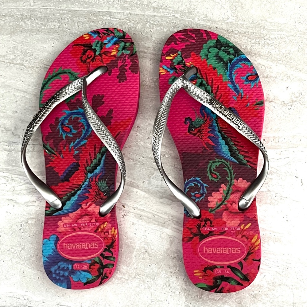 Havaianas Women's Floral Flip Flops Size 6 -  Hot Pink and with Silver Straps